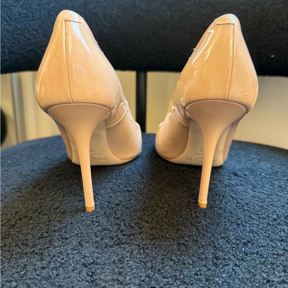 Jimmy Choo Cream Heels Elegant Patent Leather- worn once! - Picture 4 of 6
